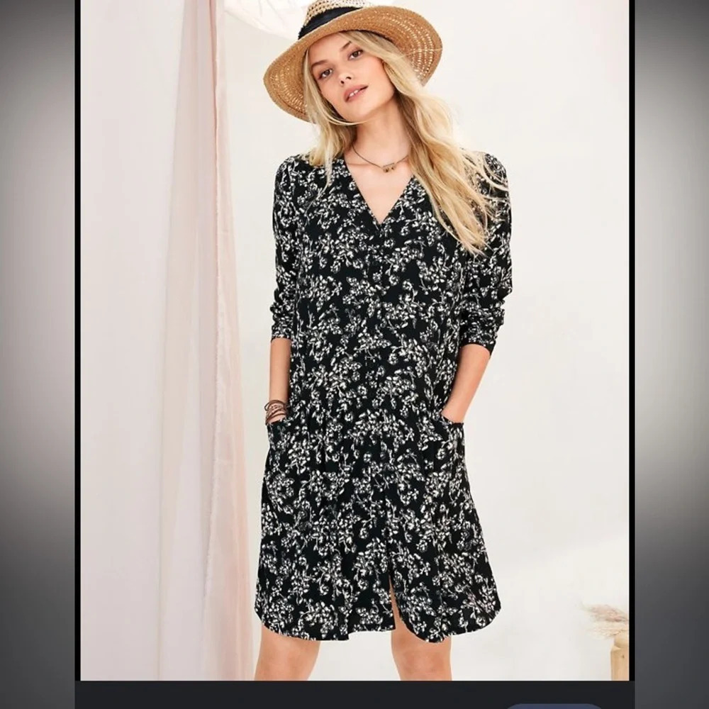 Garnet Hill Black Floral Drop Waist Button Up Dress Sz 10